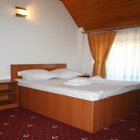 Motel Casa Olteneasca Ramnicu Valcea Room photo
